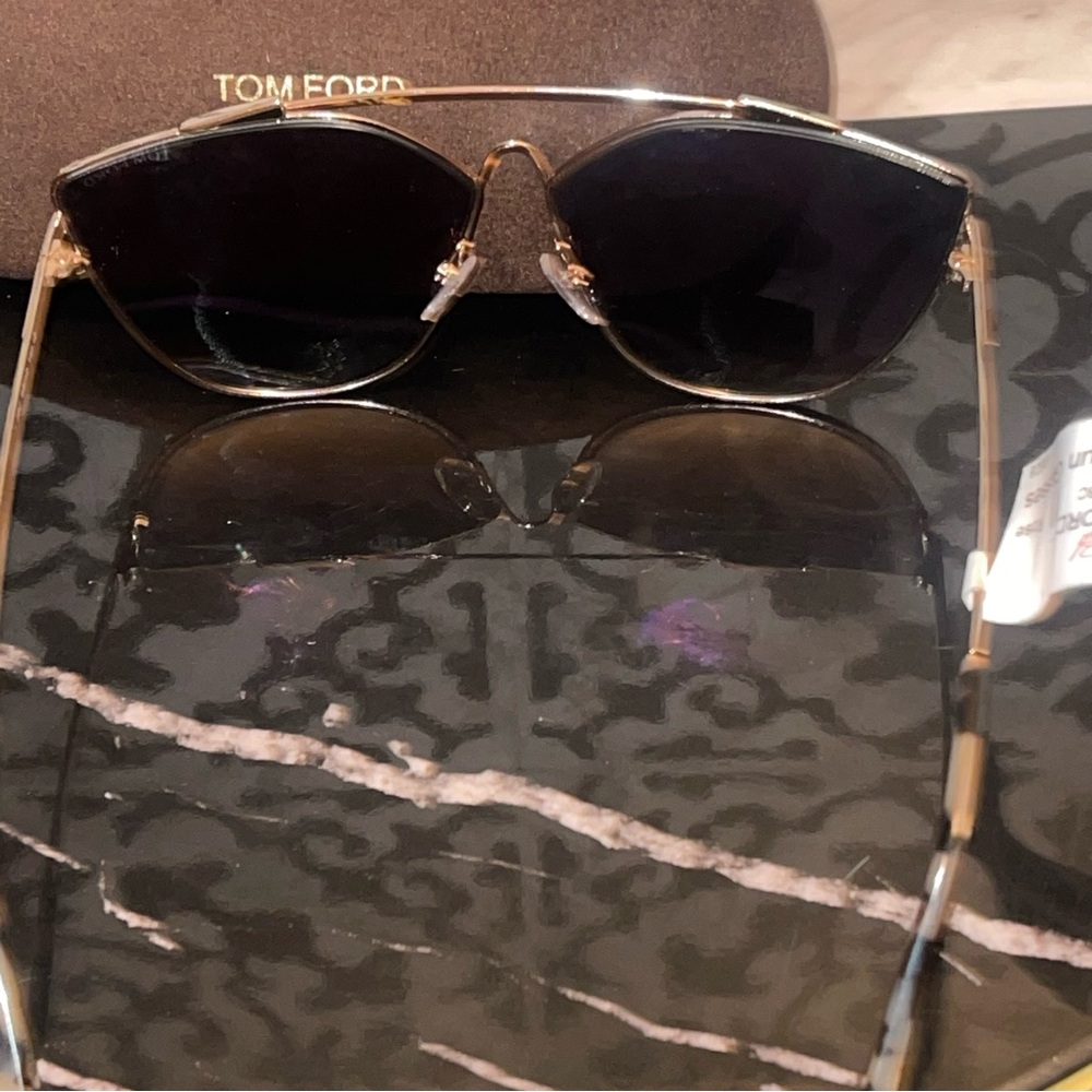 NWT TOM Ford Sunglasses - Picture 4 of 4
